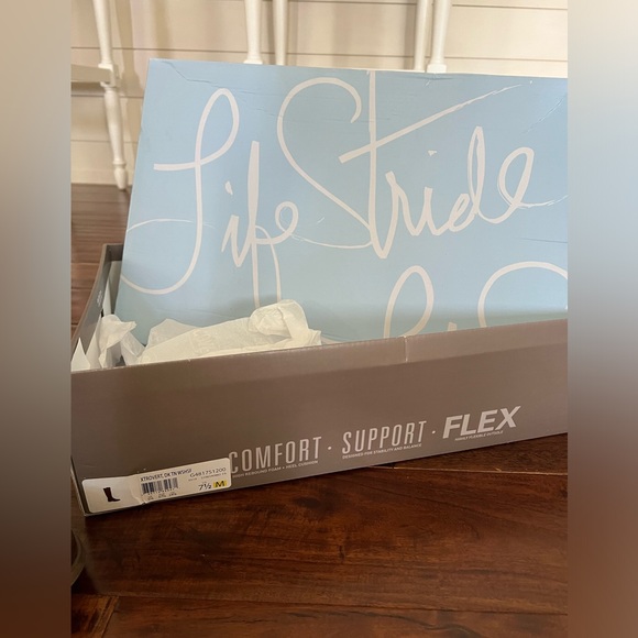 Brand New!  Knee high boots. Size 7.5 - Picture 4 of 4